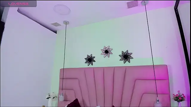Kim Luna1 online show from 05-09-26, 03:12