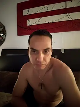 Snapshot of ACD0826 chatting on 10-28-25, 03:32 ACD0826 online show from 10-28-25, 03:32