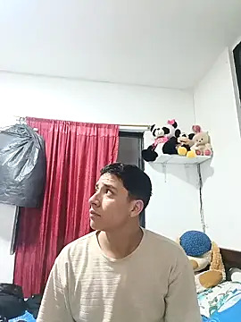 hotcame online show from 11-09-25, 07:45