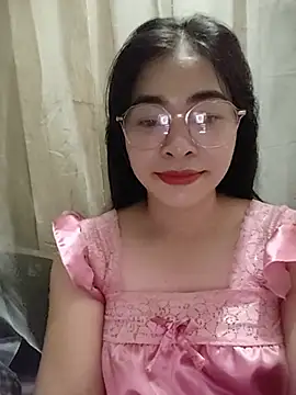 Bamboo-niee123 online show from 05-16-26, 03:44