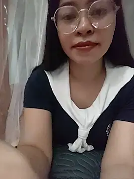 Bamboo-niee123 online show from 06-14-26, 03:58