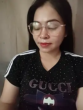 Bamboo-niee123 online show from 06-25-26, 01:49