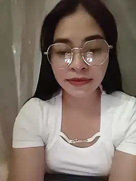Bamboo-niee123 online show from 06-27-26, 04:56