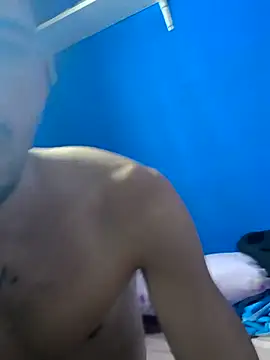 Snapshot of Chicohotmlg chatting on 10-30-25, 06:37 Chicohotmlg online show from 10-30-25, 06:37