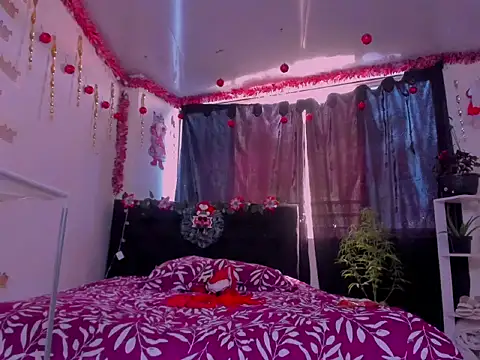 selenesaenz online show from 11-21-25, 08:40