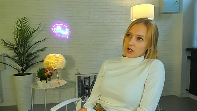 BeckieCrunkleton online show from 11-01-25, 08:16