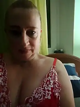 Snapshot of Esenia505 chatting on 10-30-25, 01:18 Esenia505 online show from 10-30-25, 01:18