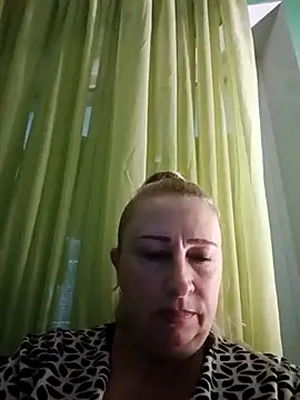 Snapshot of Esenia505 chatting on 11-03-25, 05:52 Esenia505 online show from 11-03-25, 05:52