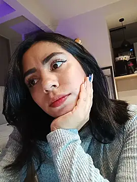 Snapshot of Sara-215 chatting on 03-06-26, 02:41 Sara-215 online show from 03-06-26, 02:41