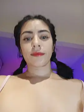 Snapshot of Sara-215 chatting on 03-23-26, 04:16 Sara-215 online show from 03-23-26, 04:16