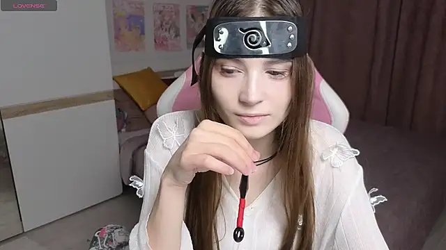 Hana Flo  online show from 11-05-25, 02:06