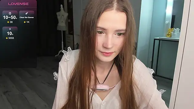 Hana Flo  online show from 02-05-26, 02:11