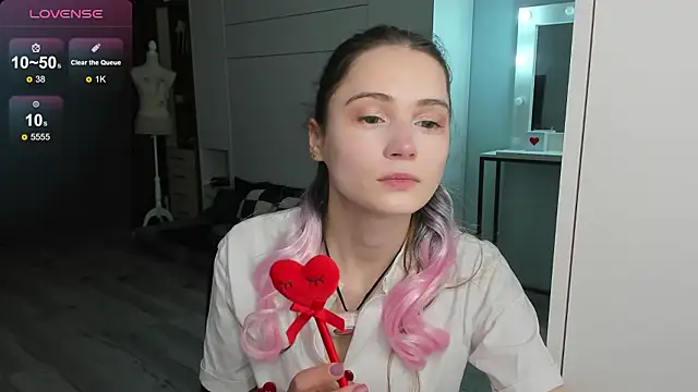 Hana Flo  online show from 02-09-26, 03:05