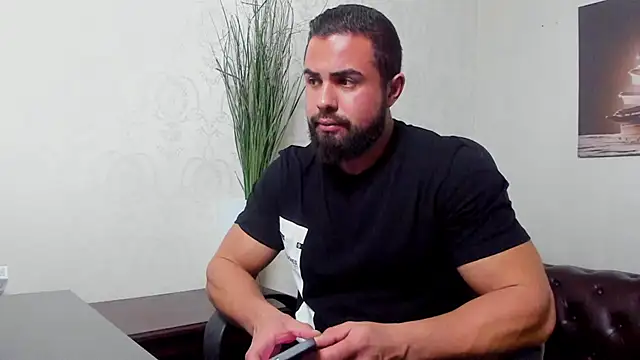 HayesWood online show from 11-27-25, 05:42