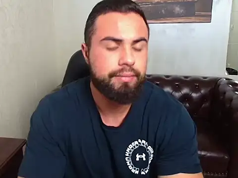 HayesWood online show from 12-18-25, 05:46