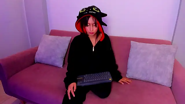 Julietta01 online show from 11-10-25, 03:05