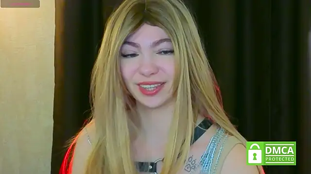 sophiaxoxo online show from 10-29-25, 10:17