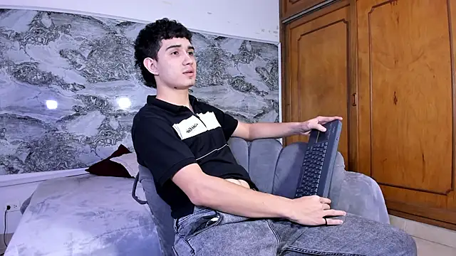 alejo gray online show from 12-01-25, 11:26