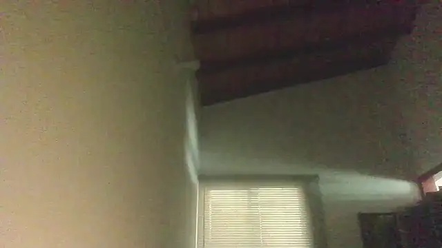 Snapshot of alcaeluwm chatting on 10-30-25, 05:24 alcaeluwm online show from 10-30-25, 05:24