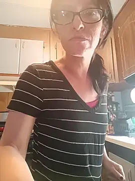 MetalGoddess online show from 05-04-26, 01:29