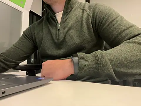 LeoBlaze13 online show from 11-06-25, 12:33