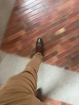 LeoBlaze13 online show from 11-19-25, 09:26