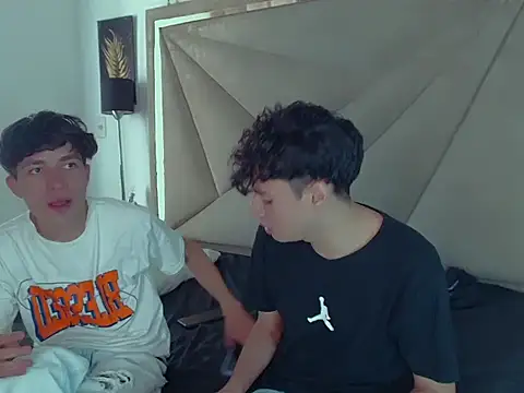 Snapshot of Austin_Noe chatting on 11-04-25, 09:25 Austin Noe online show from 11-04-25, 09:25