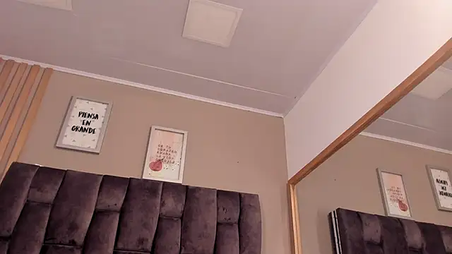 alana  ramos online show from 11-08-25, 01:11