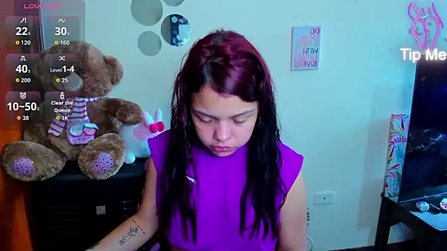 Snapshot of Emma_boo chatting on 03-07-26, 04:26 Emma boo online show from 03-07-26, 04:26