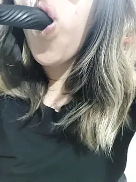 Camilu23 online show from 10-29-25, 08:54