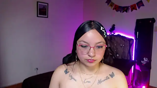 Snapshot of _anne_hot21 chatting on 10-30-25, 06:52  anne hot21 online show from 10-30-25, 06:52