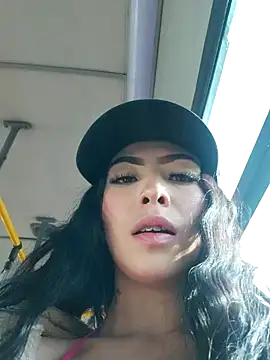 Moon And Sunn online show from 11-01-25, 01:02