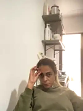 sabrinaneves online show from 12-16-25, 06:35