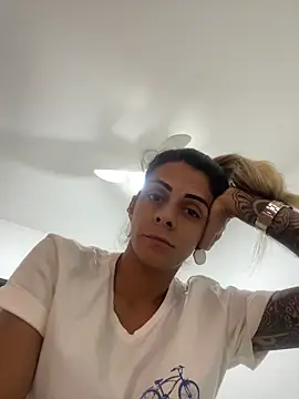 sabrinaneves online show from 04-23-26, 04:09