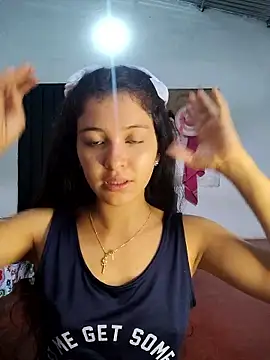 Soymaia online show from 03-19-26, 01:48