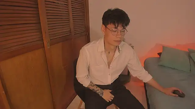 estmonnn online show from 11-29-25, 12:02