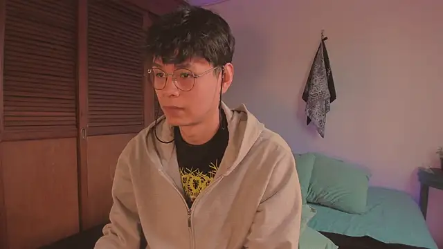 estmonnn online show from 12-13-25, 10:26