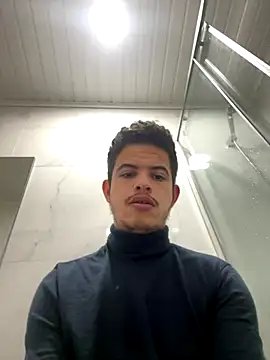 Snapshot of SktHard chatting on 11-10-25, 04:22 SktHard online show from 11-10-25, 04:22