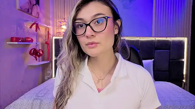 Im-Lola online show from 11-15-25, 08:05