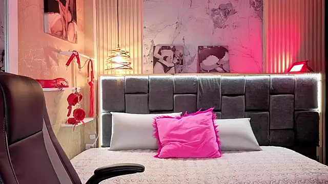 Im-Lola online show from 02-06-26, 11:08