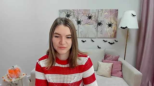 AriaAmaren online show from 10-31-25, 11:50