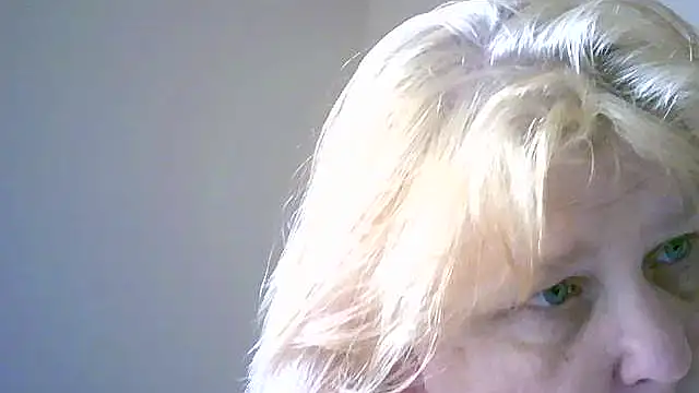 Sylviastar46 online show from 11-20-25, 08:47