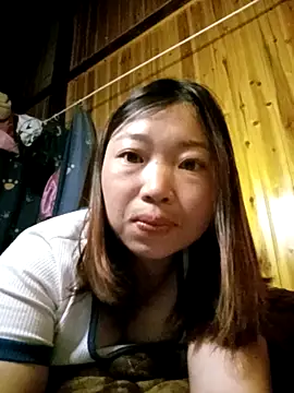 julybe online show from 05-03-26, 02:34