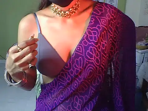 Saloni9 online show from 11-02-25, 05:04