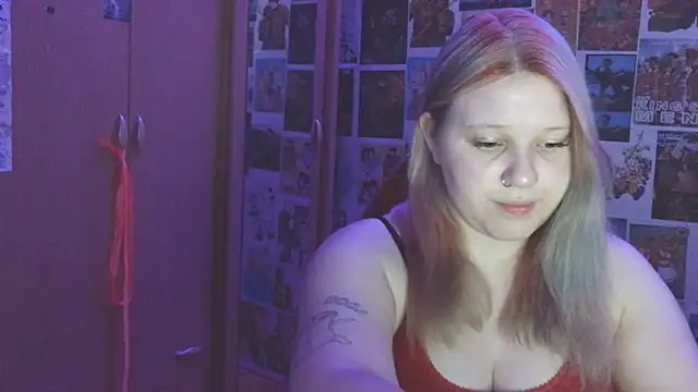 Snapshot of FoxPlayXX chatting on 07-25-26, 11:13 FoxPlayXX online show from 07-25-26, 11:13
