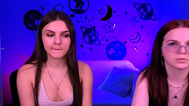 lisa dark  online show from 04-09-26, 07:08