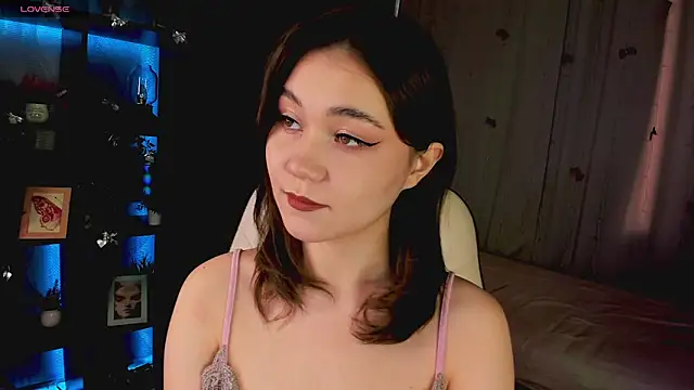 Snapshot of MistyLovia chatting on 03-17-26, 09:45 MistyLovia online show from 03-17-26, 09:45