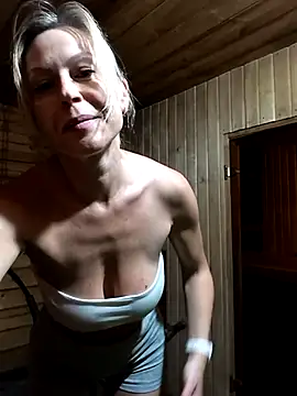 Elle Milfa online show from 06-14-26, 01:46