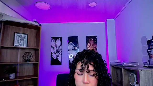 roseefancy19 online show from 01-08-26, 02:19