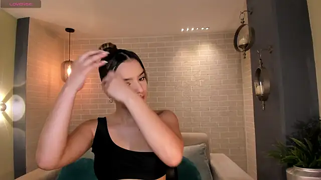 LaurentRosse1 online show from 12-03-25, 07:23